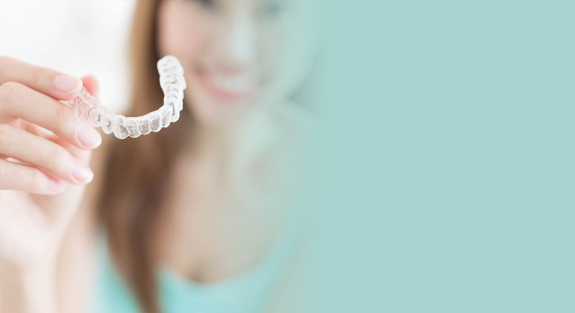 Clear Aligners. Confident Smiles.